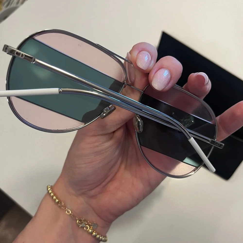 DIOR - Sunglass Pink - Picture 4 of 5